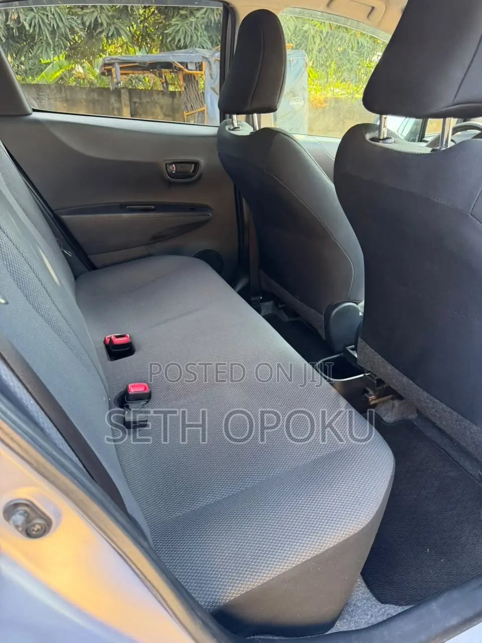 Toyota Vitz 2014 Silver