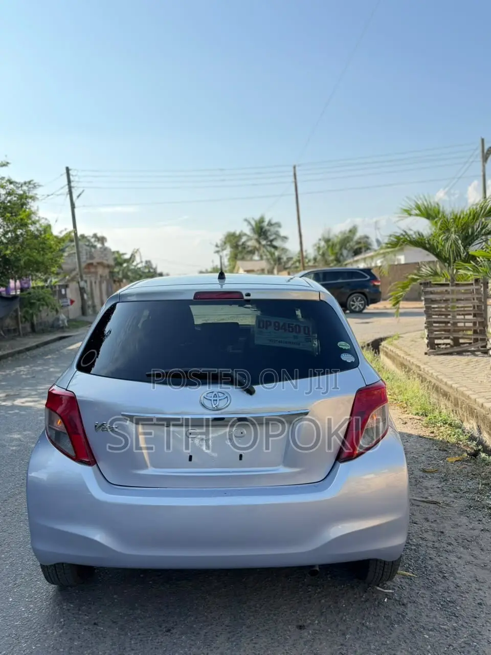 Toyota Vitz 2014 Silver