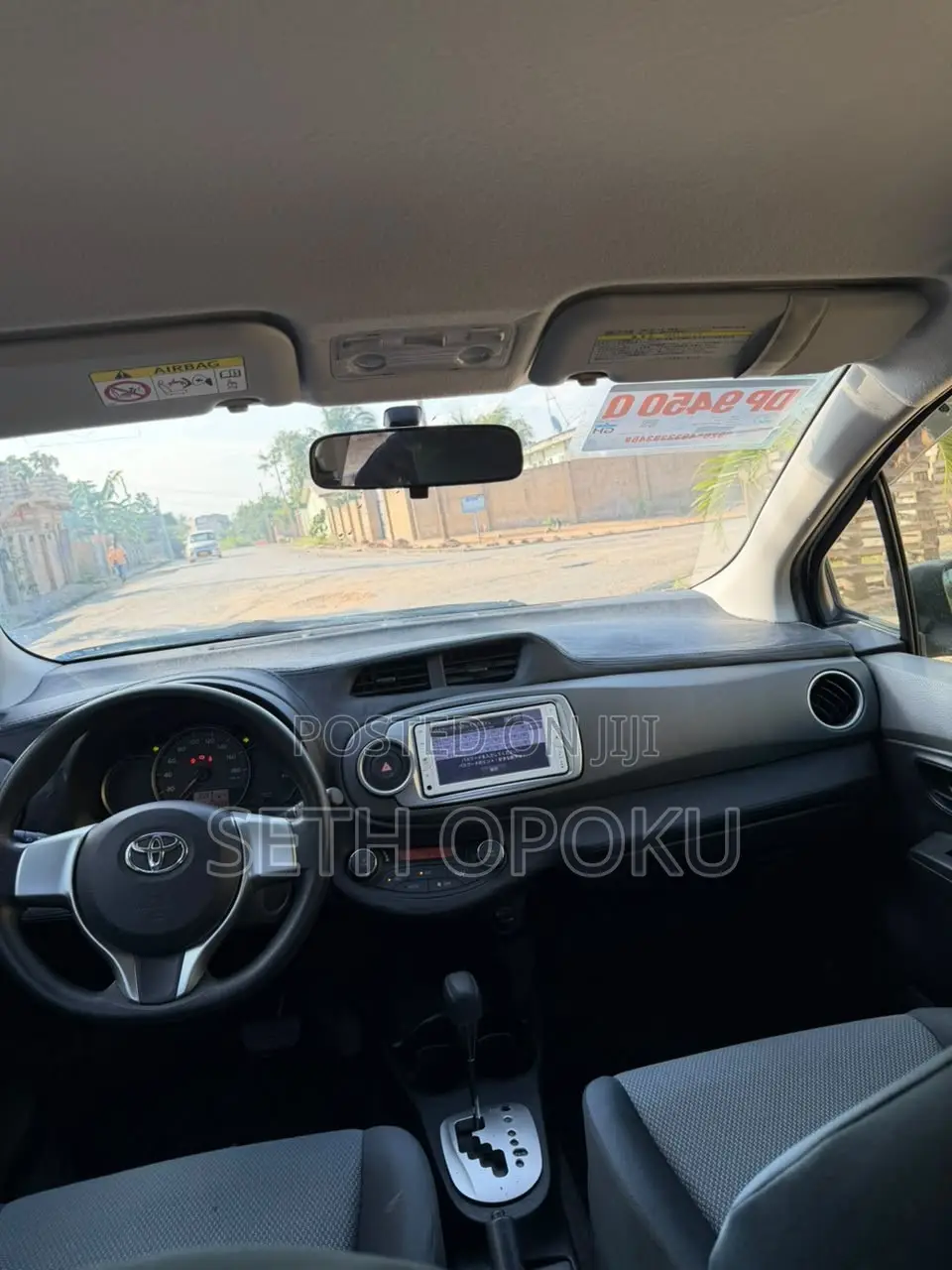 Toyota Vitz 2014 Silver