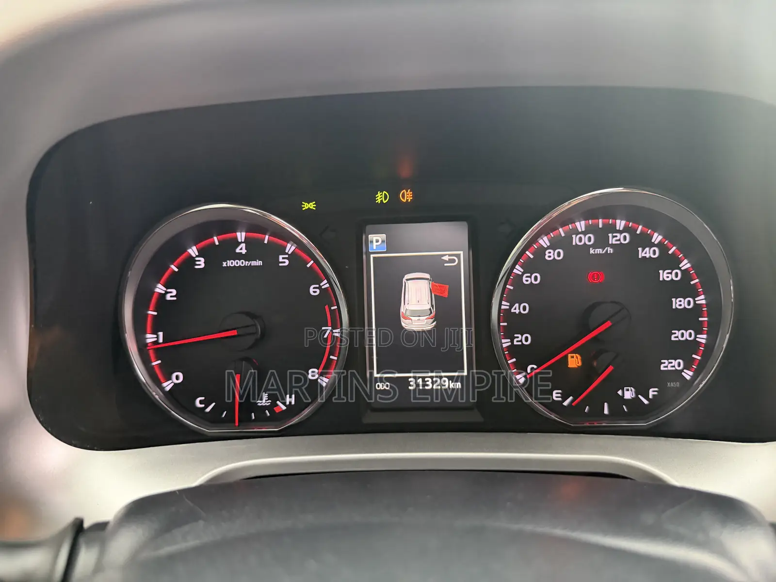 Toyota RAV4 XLE 4dr SUV (2.5L 4cyl 6A) 2018 White