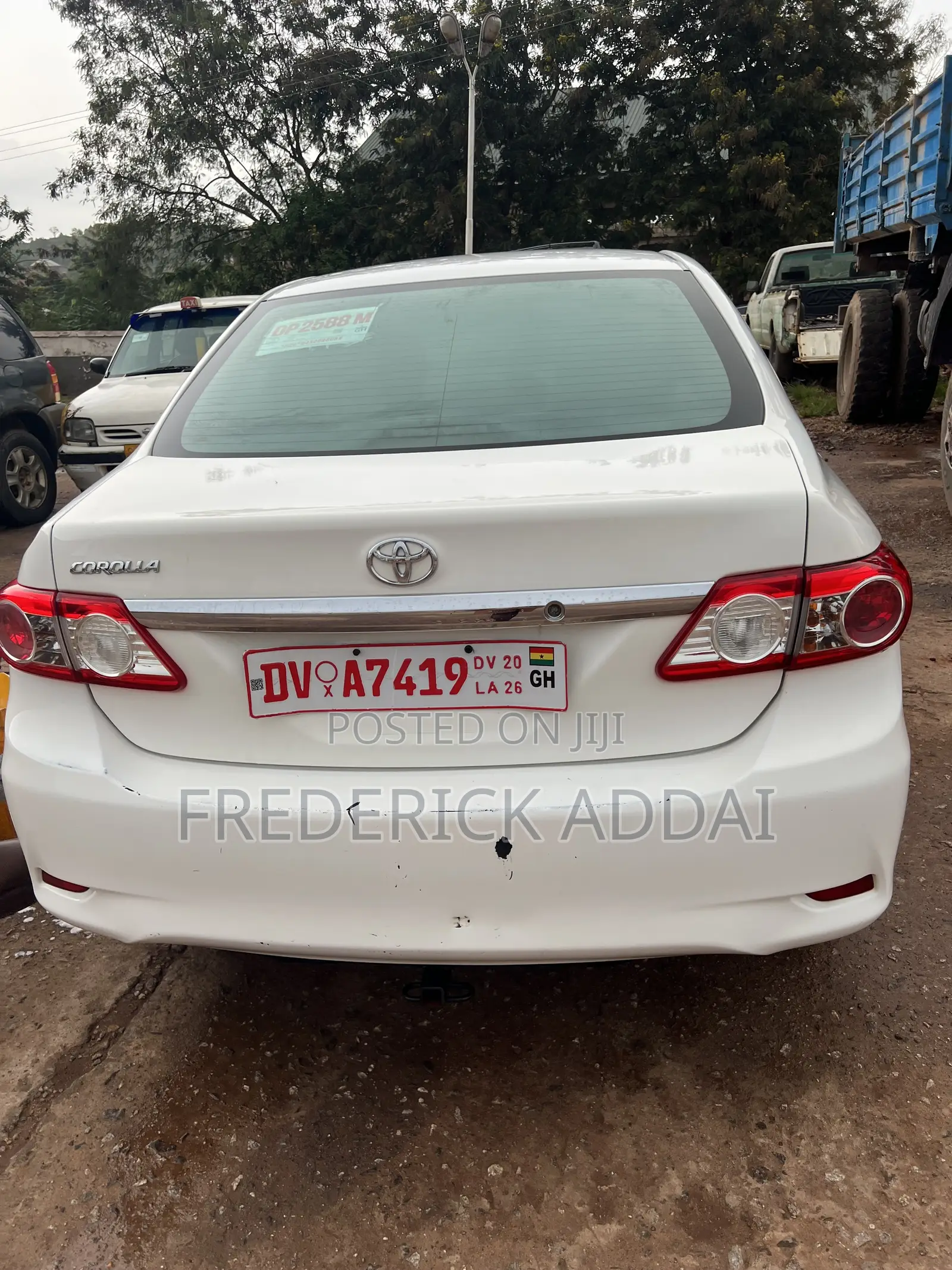 Toyota Corolla LE 4dr Sedan (1.8L 4cyl 4A) 2013 White