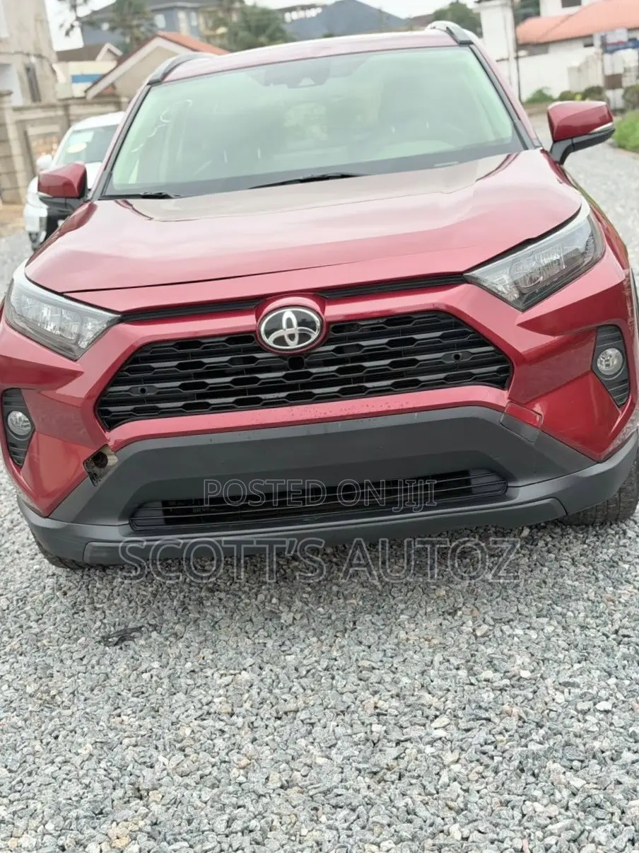 Toyota RAV4 2019 Red