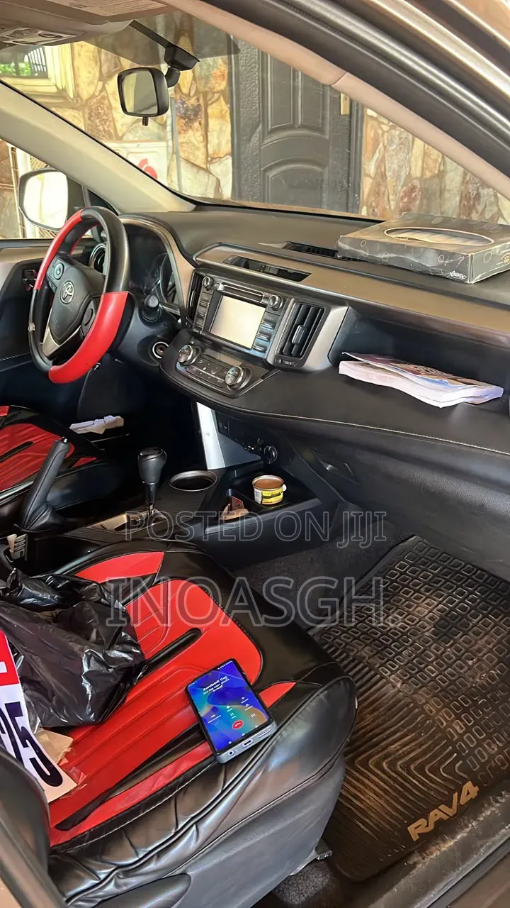 Toyota RAV4 LE 4dr SUV AWD (2.5L 4cyl 6A) 2015 Gray