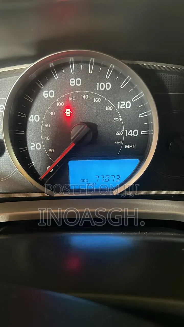 Toyota RAV4 LE 4dr SUV AWD (2.5L 4cyl 6A) 2015 Gray