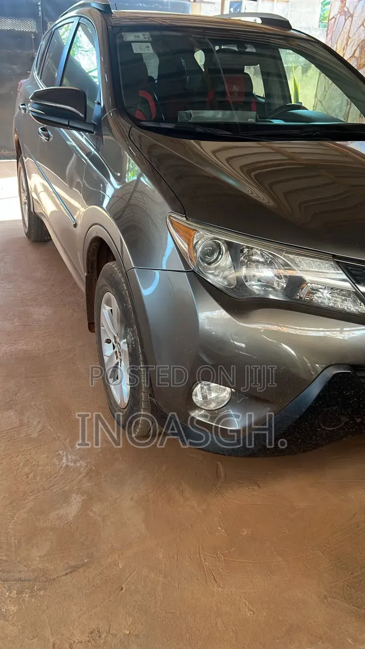 Toyota RAV4 LE 4dr SUV AWD (2.5L 4cyl 6A) 2015 Gray