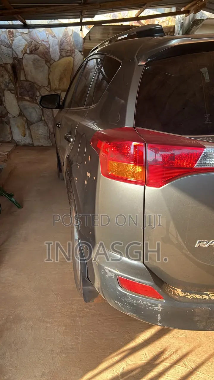 Toyota RAV4 LE 4dr SUV AWD (2.5L 4cyl 6A) 2015 Gray