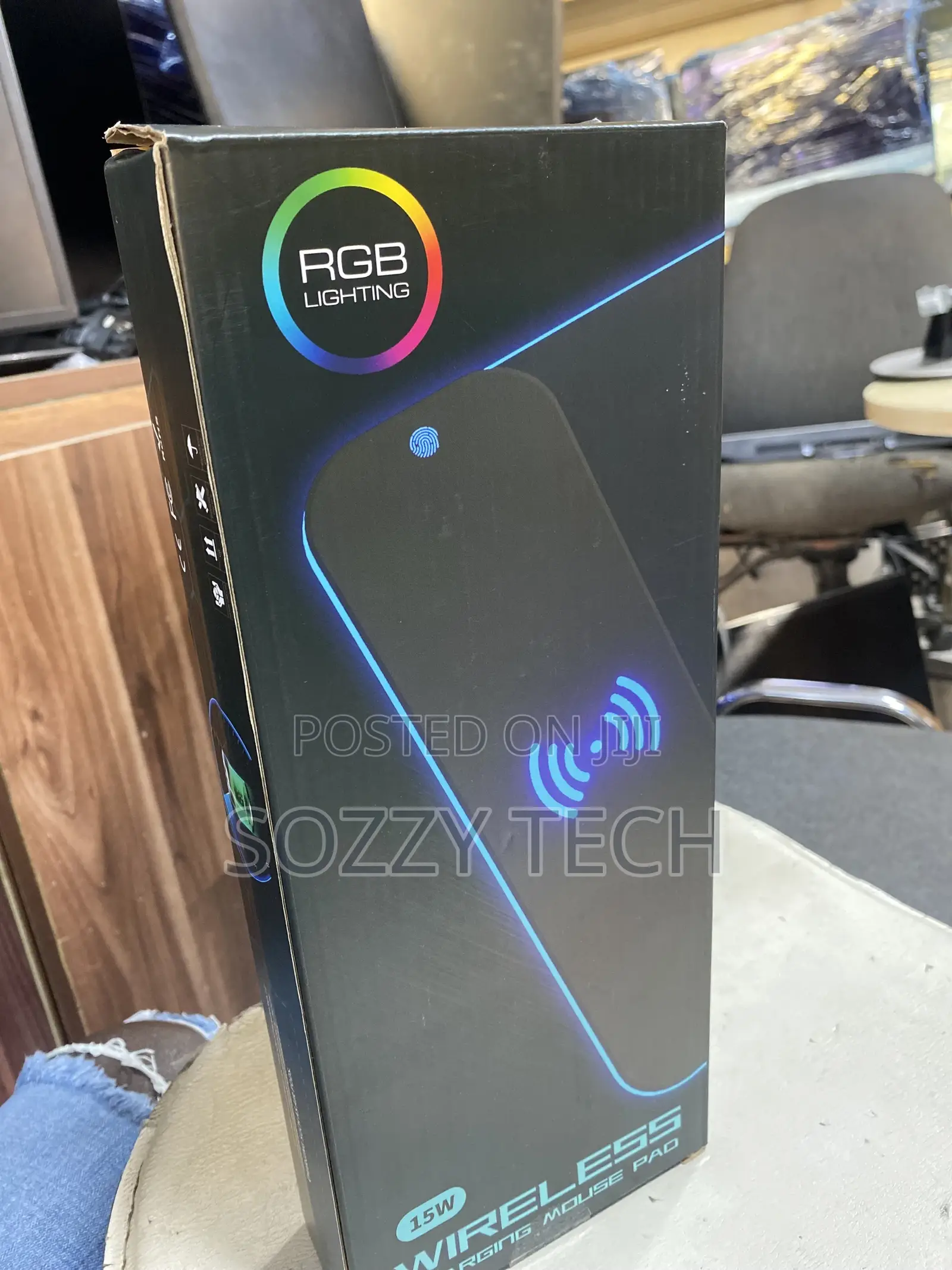 GIM Wireless Charging RGB Gaming Mouse Pad 15W, LED Mouse Mat