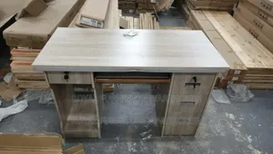 Standard Office Desk Table