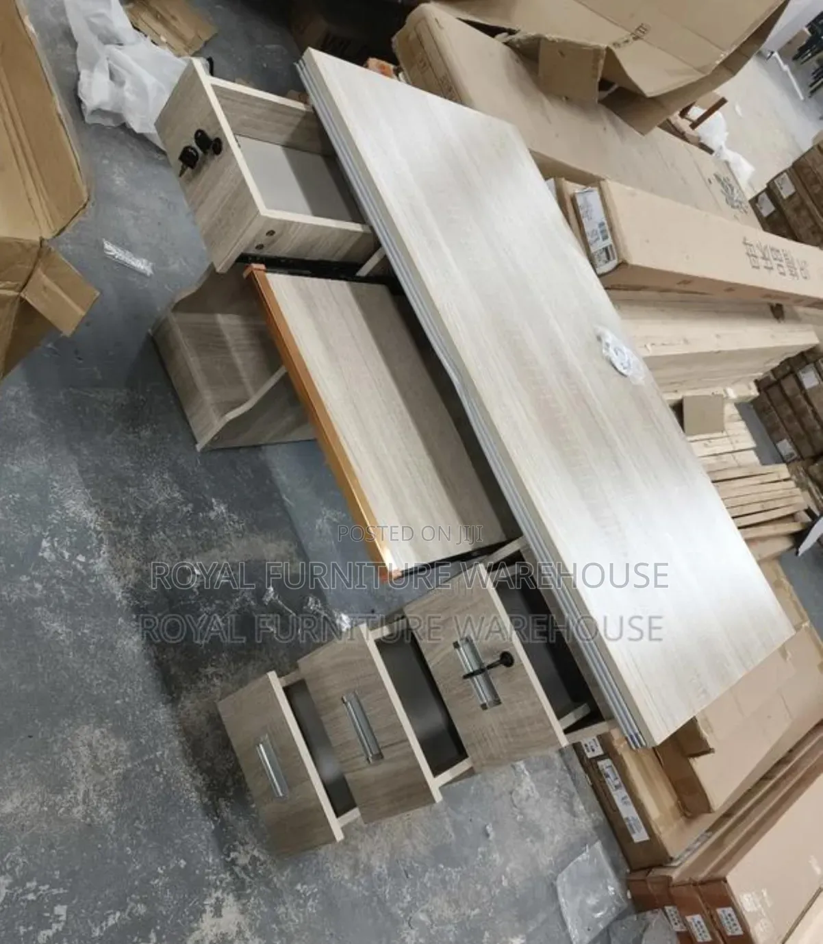 Standard Office Desk Table
