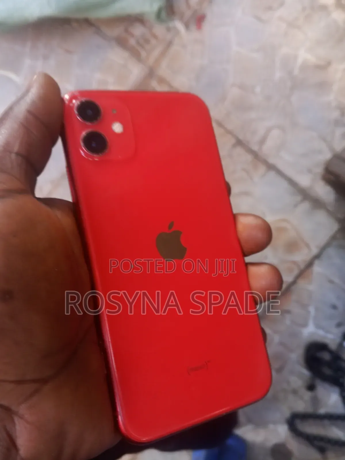 Apple iPhone 11 256 GB Red