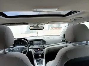 Hyundai Elantra 2018 Black