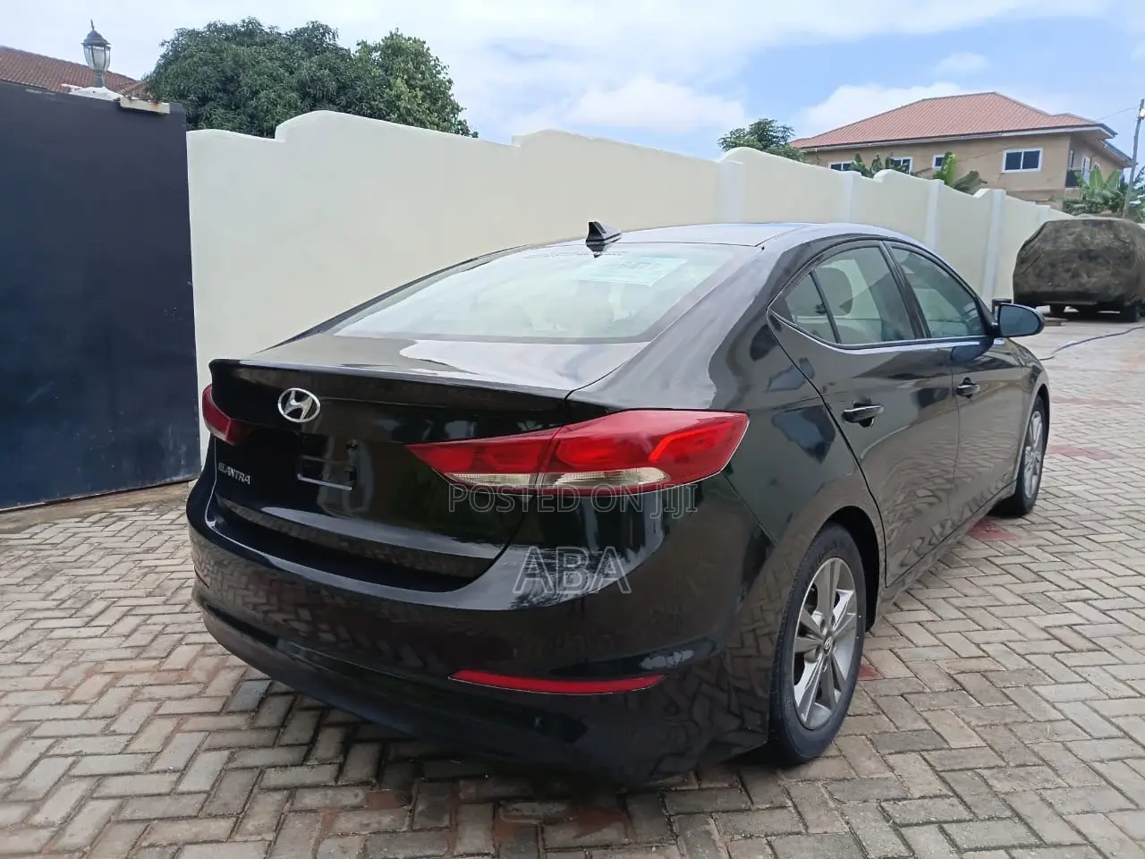 Hyundai Elantra 2018 Black