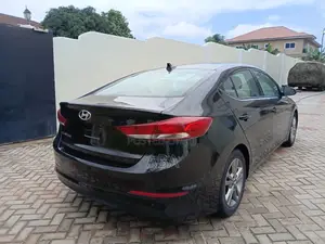 Hyundai Elantra 2018 Black