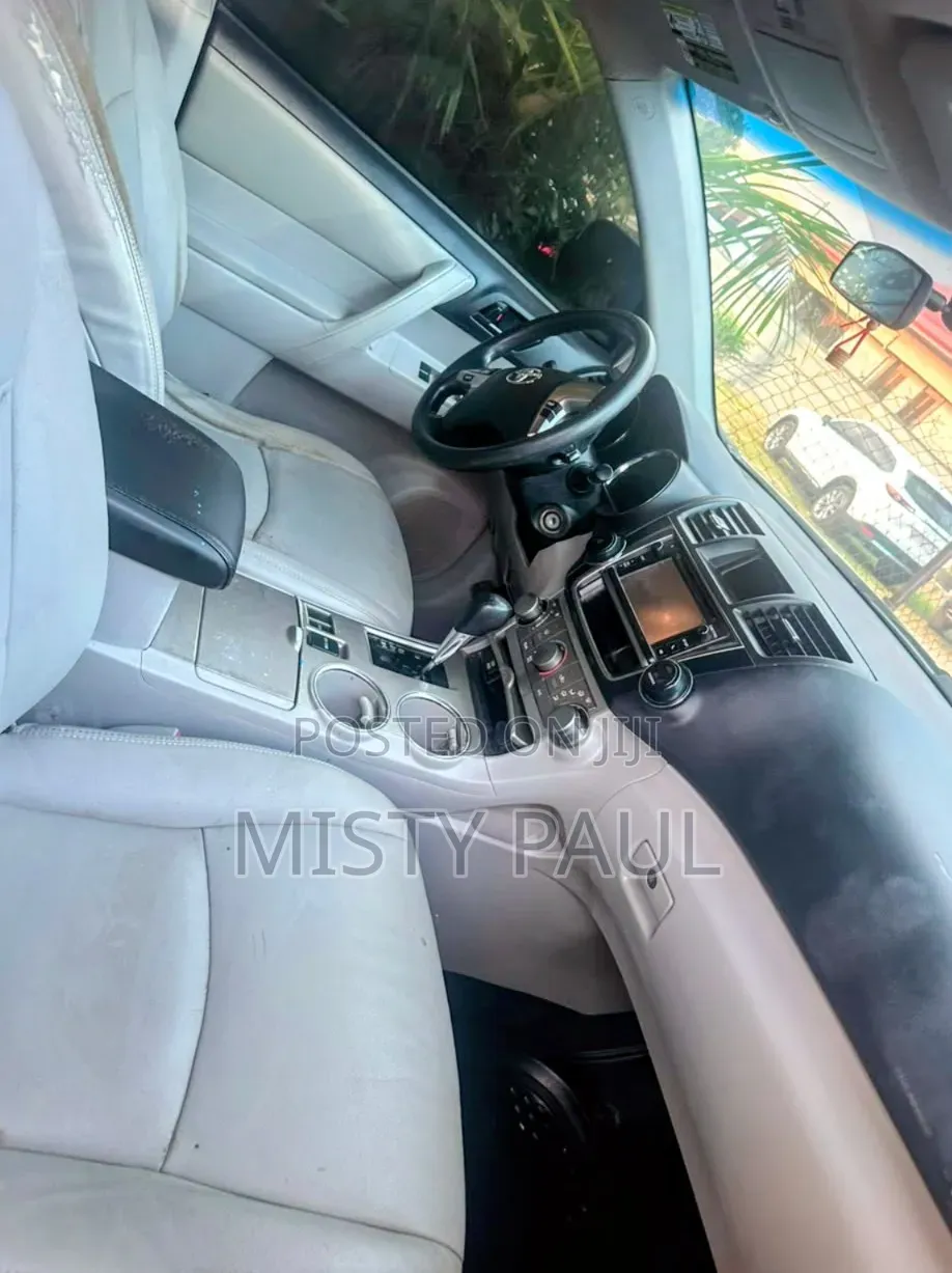 Toyota Highlander 2013 White