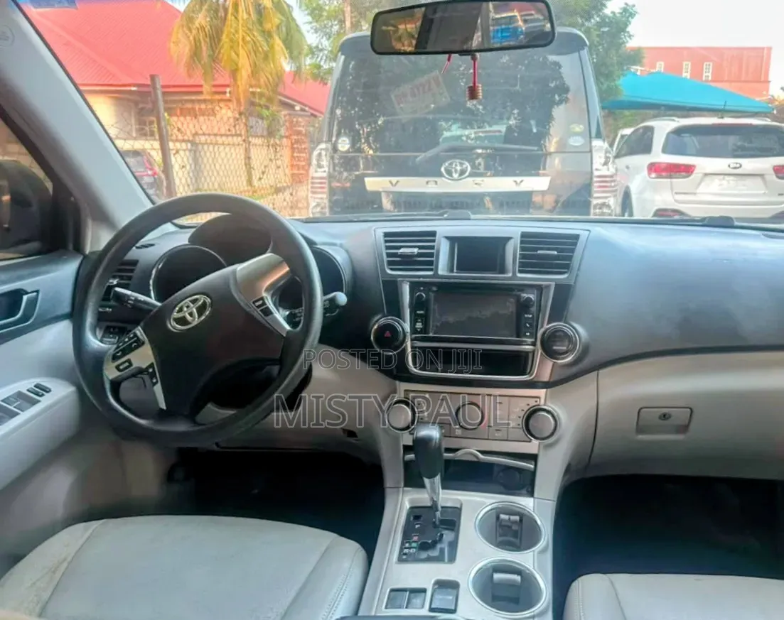 Toyota Highlander 2013 White