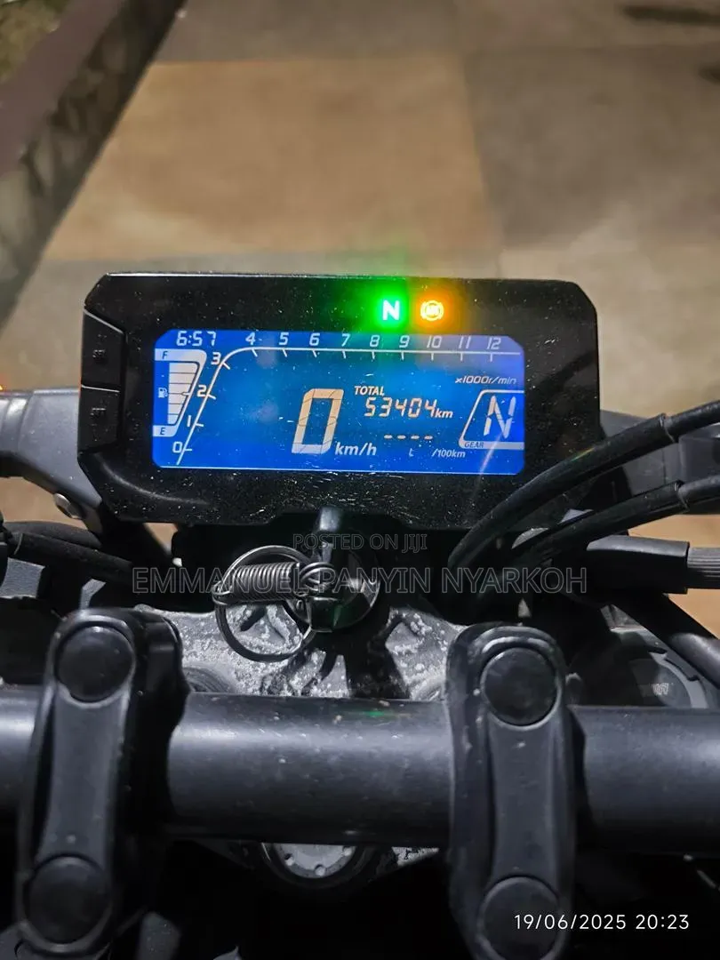 Honda CB 2018 Beige