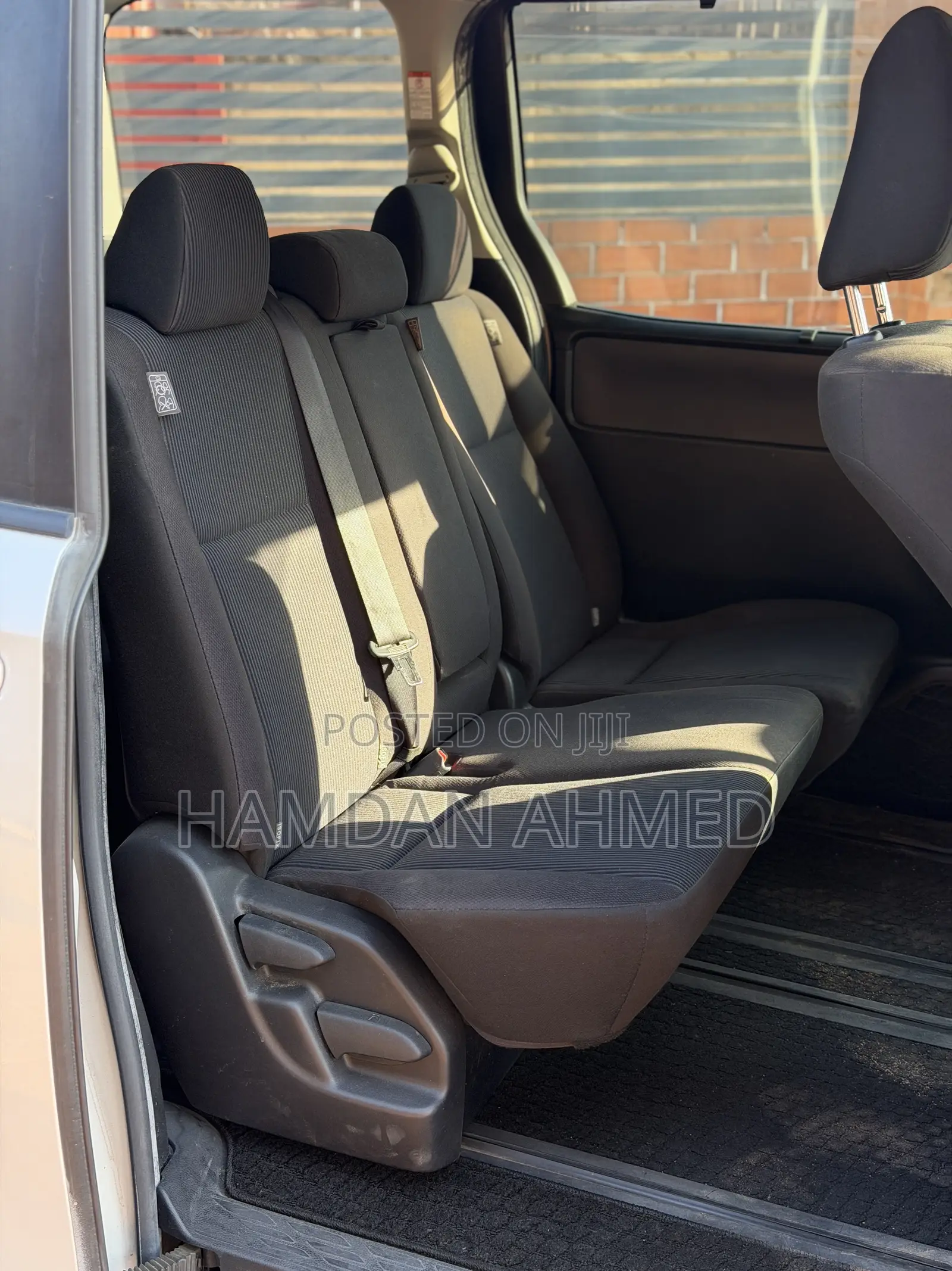Toyota Voxy V 2WD 8-Seater 2015 White