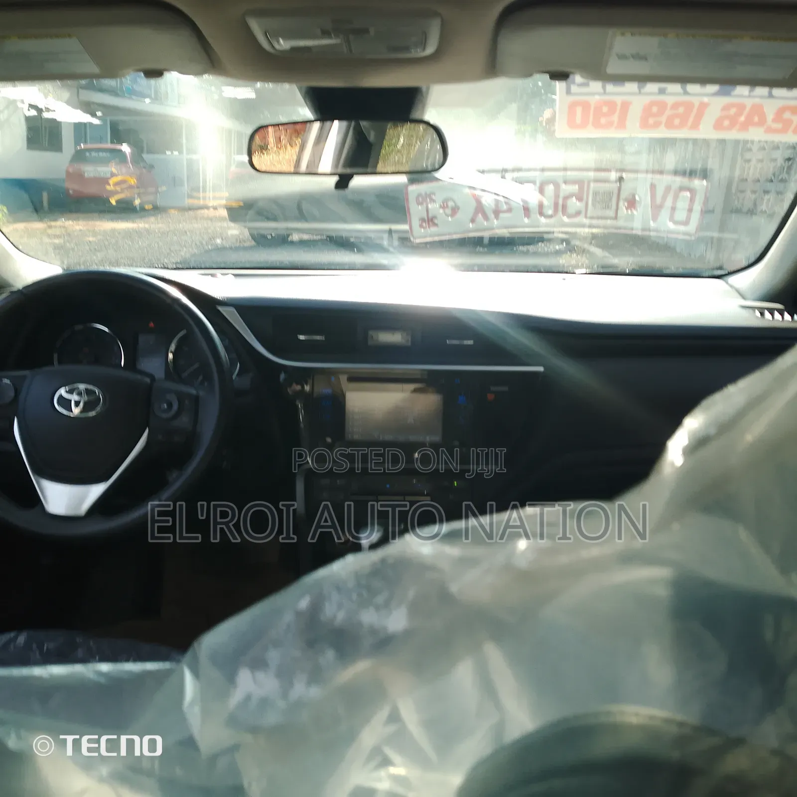 Toyota Corolla SE 4dr Sedan (1.8L 4cyl CVT) 2017 Brown