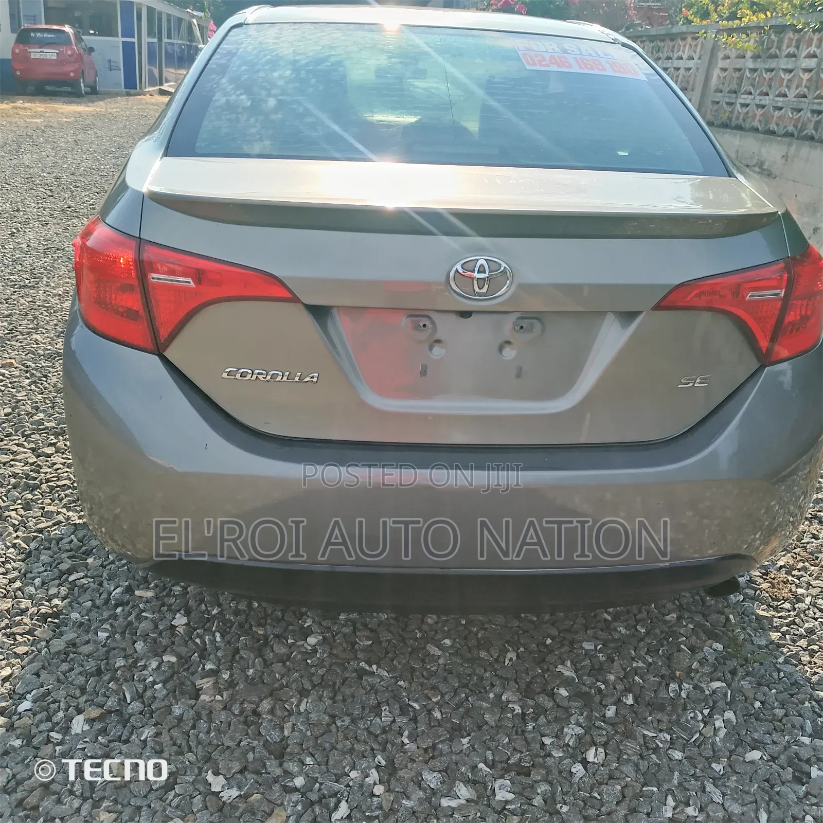 Toyota Corolla SE 4dr Sedan (1.8L 4cyl CVT) 2017 Brown