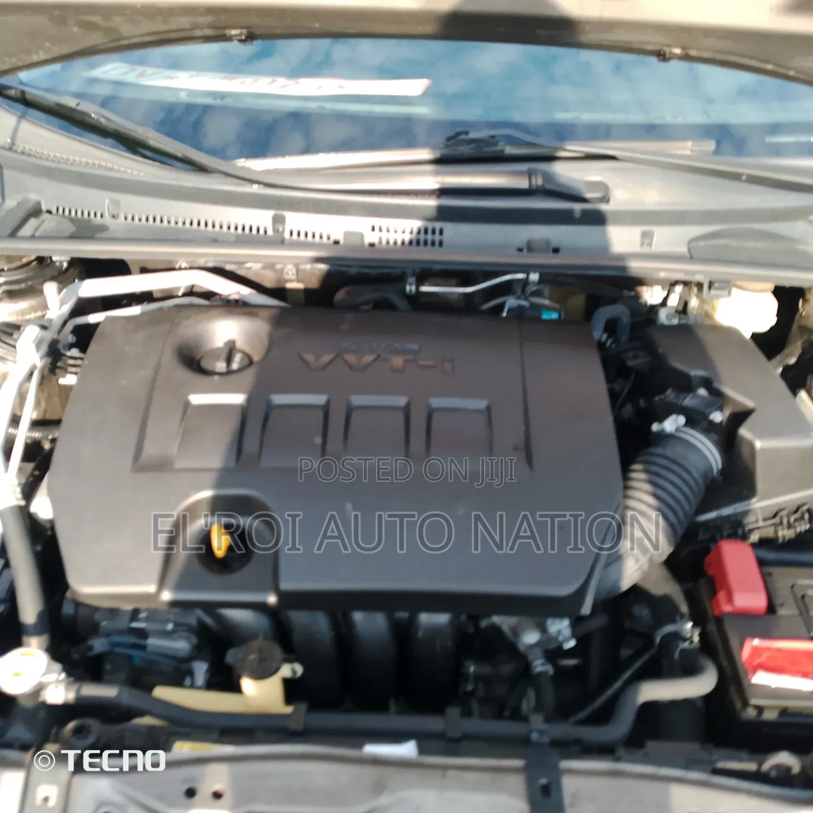 Toyota Corolla SE 4dr Sedan (1.8L 4cyl CVT) 2017 Brown