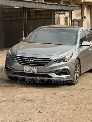 Hyundai Sonata Sport 2.0T 4dr Sedan (2.0L 4cyl Turbo 6A) 2015 Gray