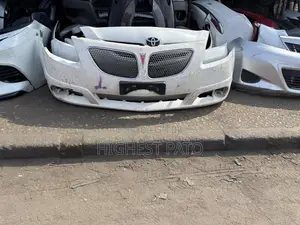Pontaic Vibe 2005 Front Bumper