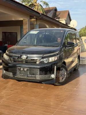 Toyota Voxy V 2WD 8-Seater 2015 Black