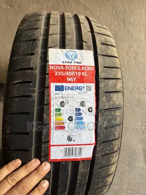 235/40r19 Tyre