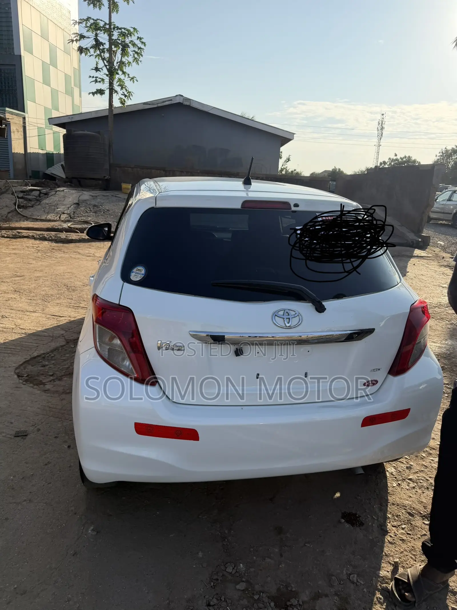 Toyota Vitz 2013 White