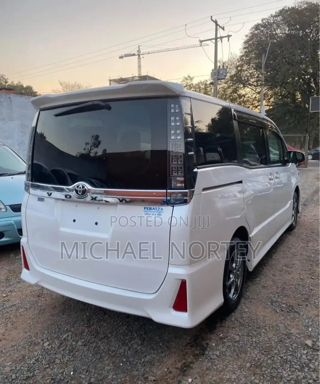 Toyota Voxy V 2WD 7-Seater 2015 White