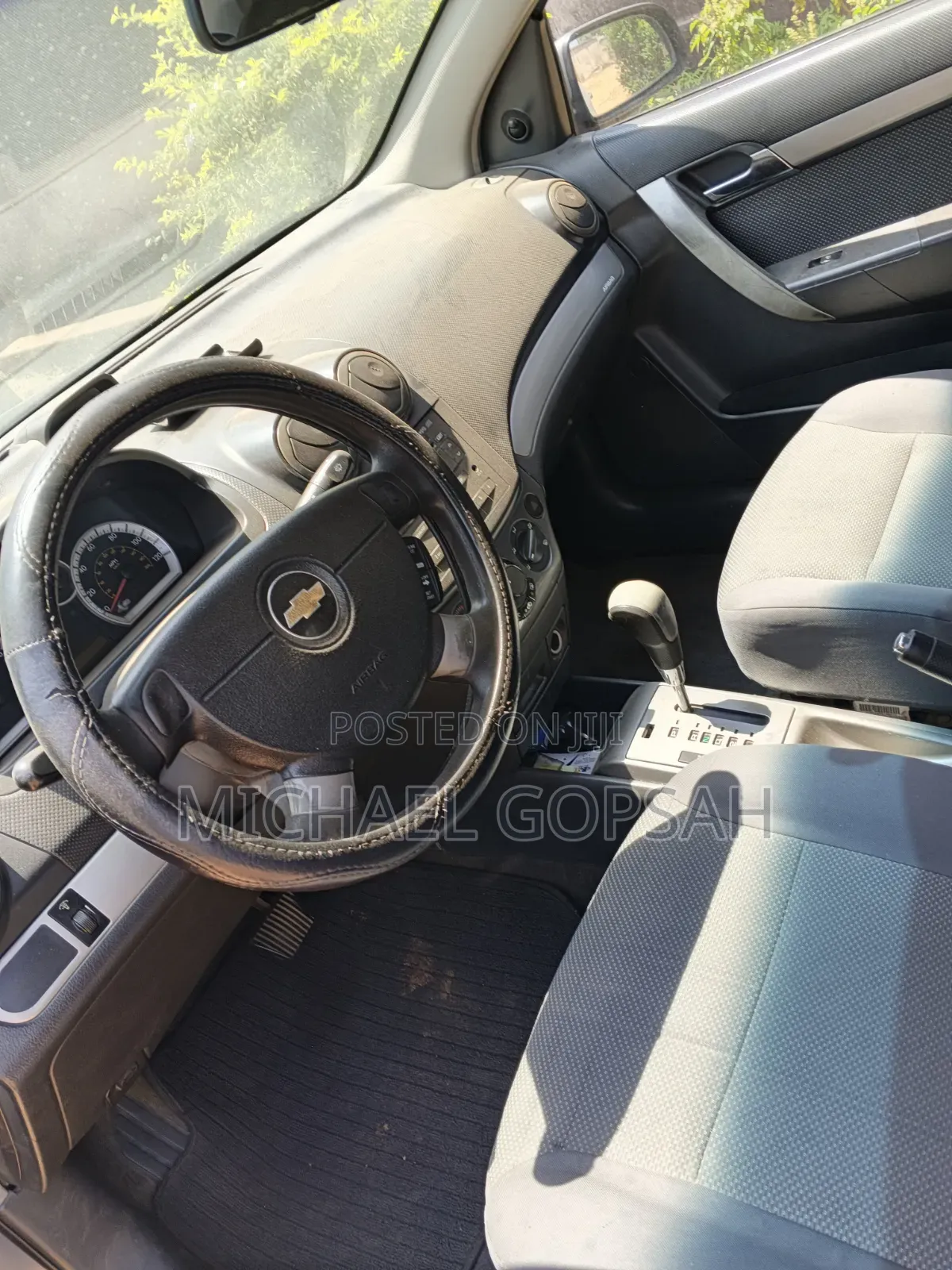 Chevrolet Aveo 2011 Gray