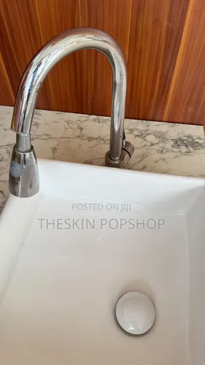 Spa Pedicure Sinks