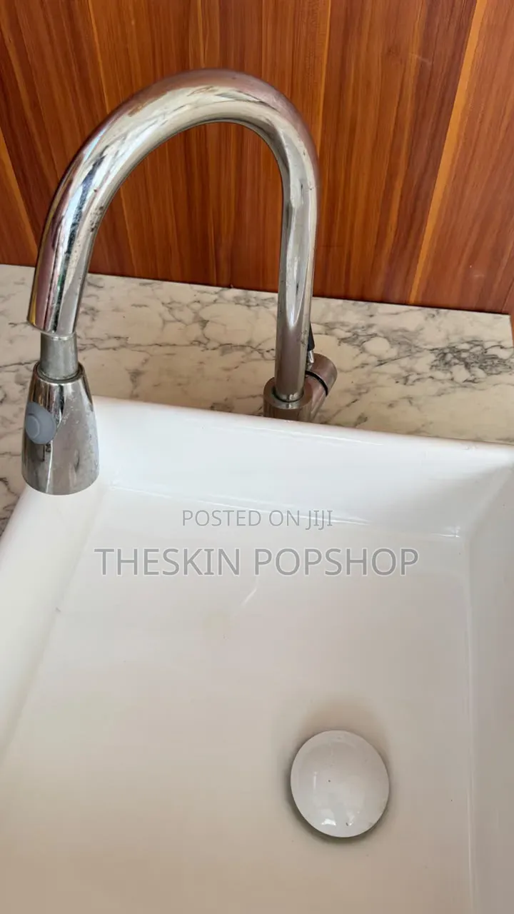 Spa Pedicure Sinks