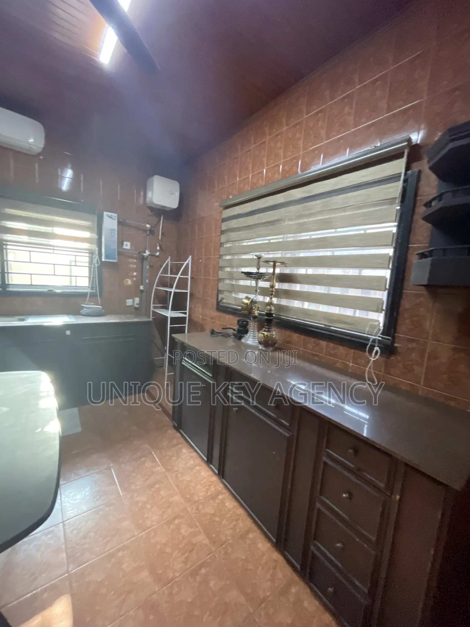4bdrm House in Unique Key Agency, North Kaneshie for rent