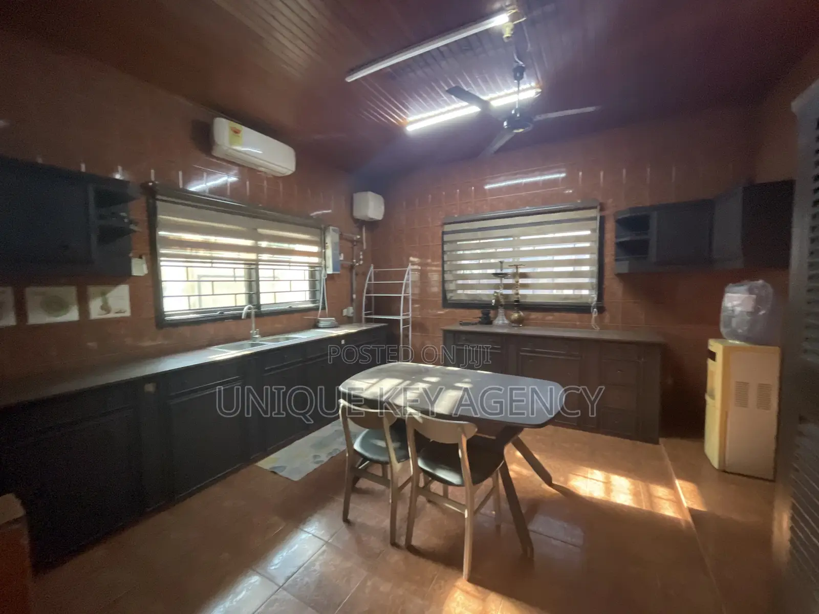 4bdrm House in Unique Key Agency, North Kaneshie for rent
