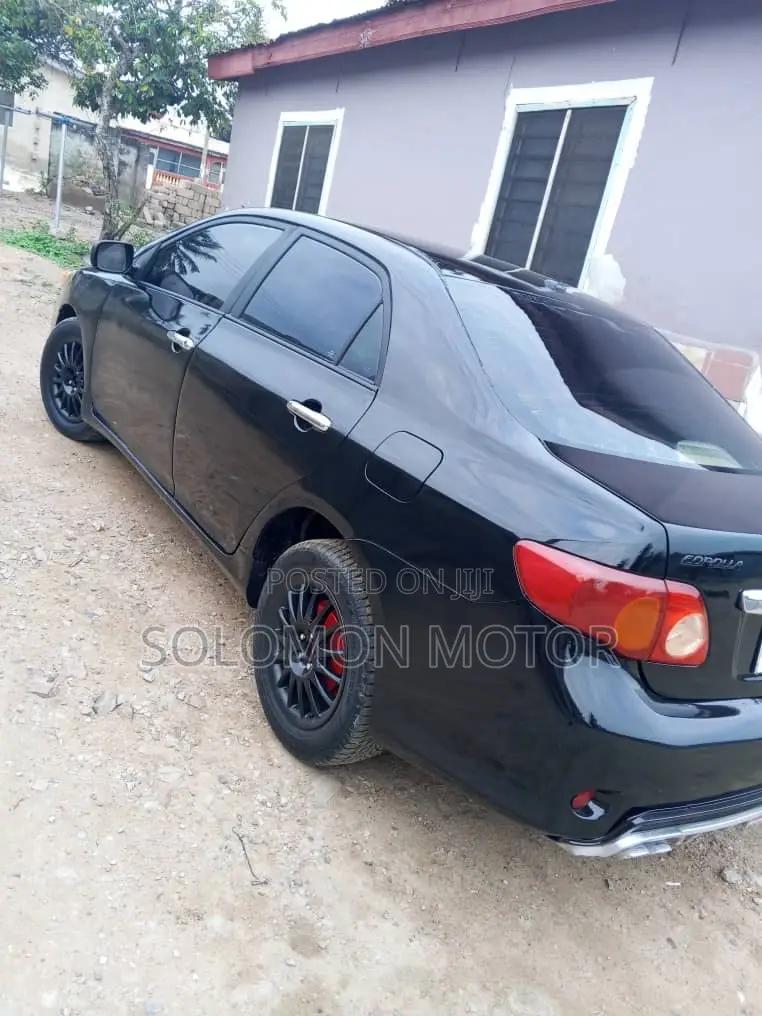 Toyota Corolla 2010 Black