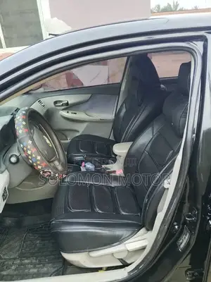 Toyota Corolla 2010 Black