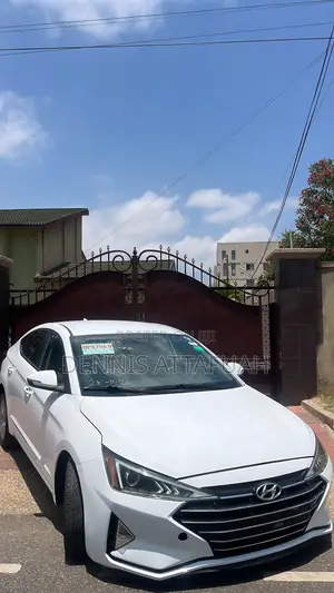 Hyundai Elantra SE 2019 White