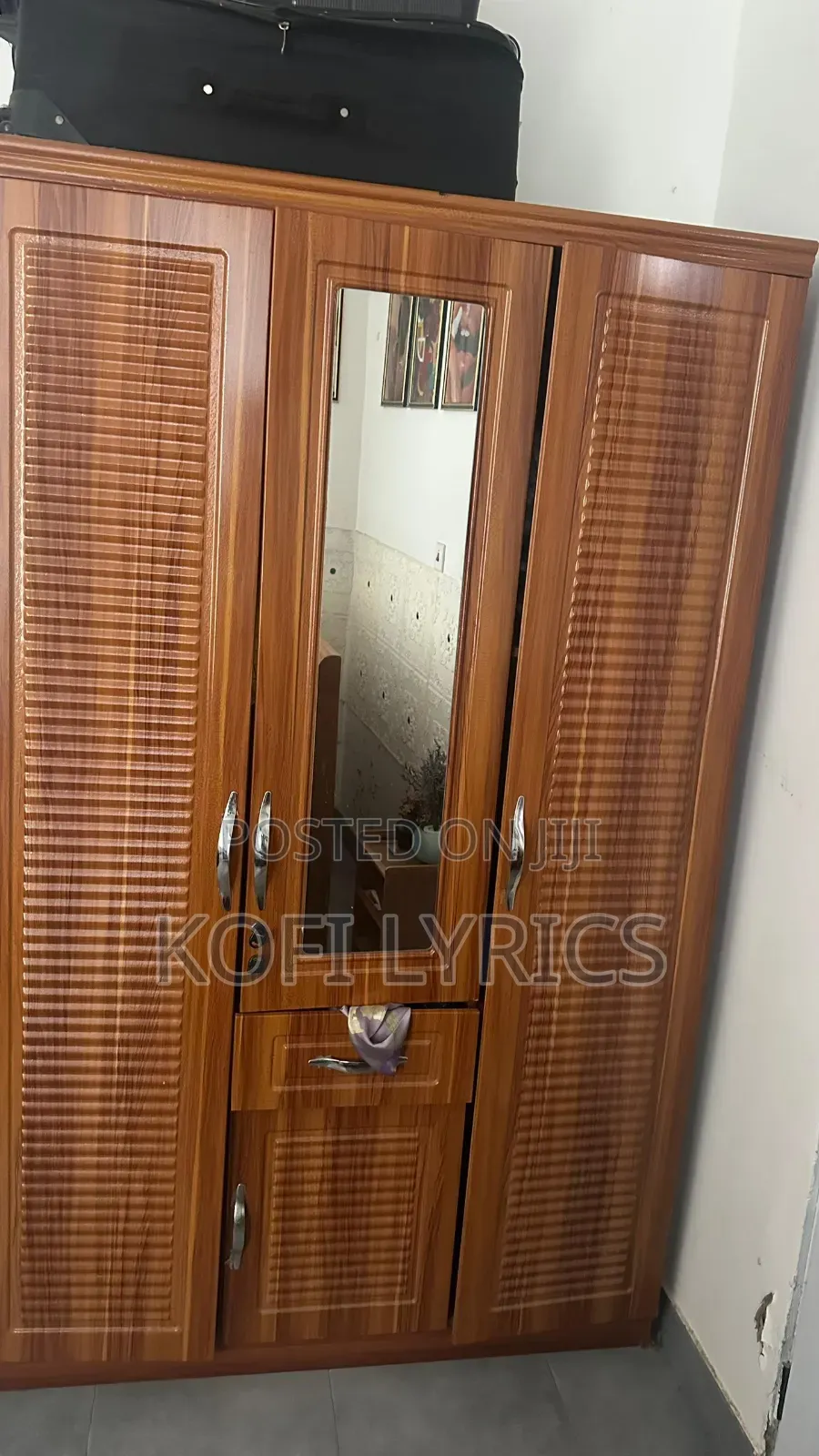 Furnitures