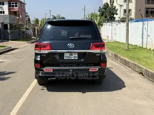 Toyota Land Cruiser 4.5 V8 TD 2019 Black