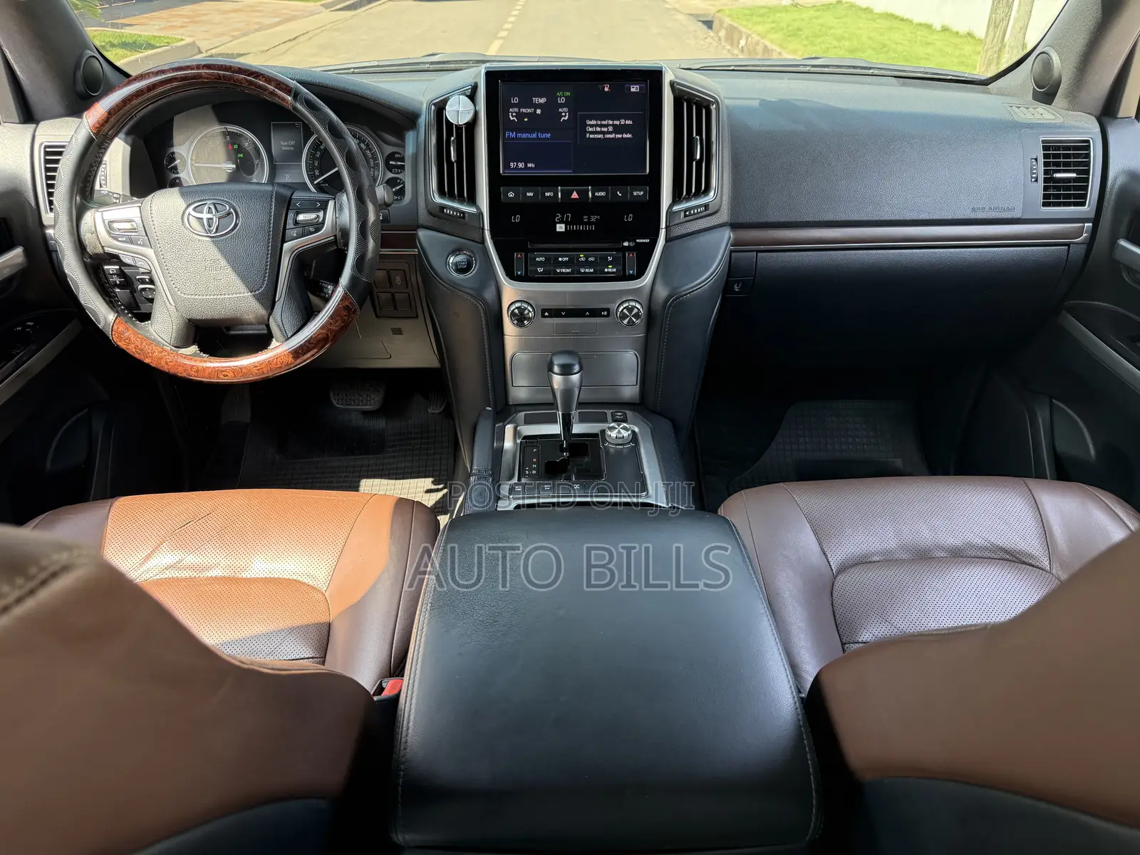 Toyota Land Cruiser 4.5 V8 TD 2019 Black