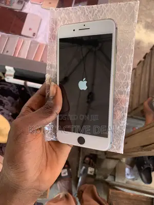 Apple iPhone 8 Plus 64 GB Black