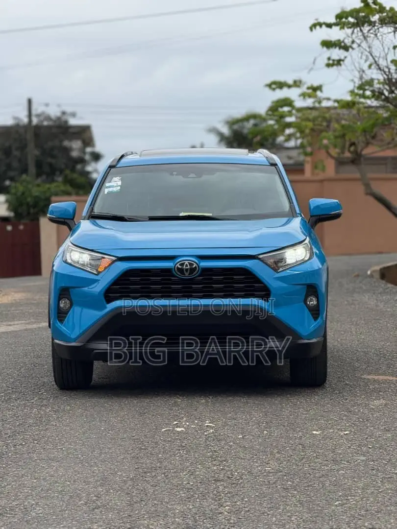 Toyota RAV4 Limited 2022 Blue