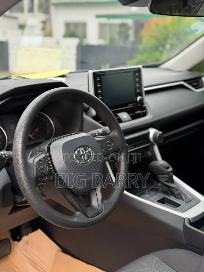 Toyota RAV4 Limited 2022 Blue