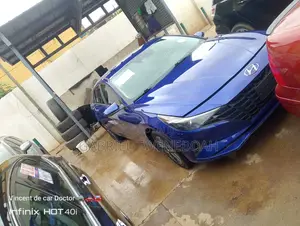 Hyundai Elantra 2021 Blue