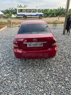 Toyota Yaris 1.5 2009 Red