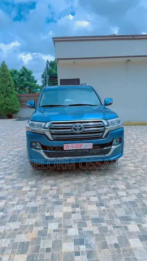 Toyota Land Cruiser 2018 Blue