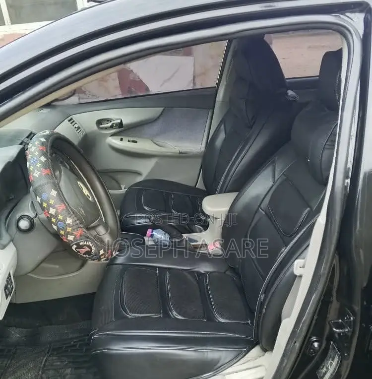 Toyota Corolla 2010 Black