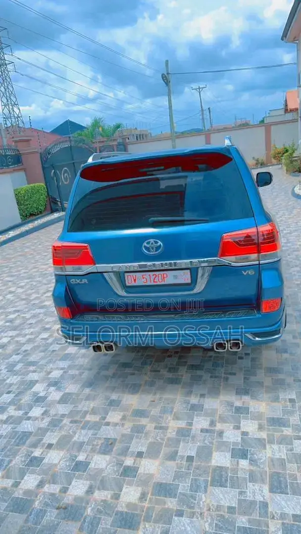 Toyota Land Cruiser 2018 Blue