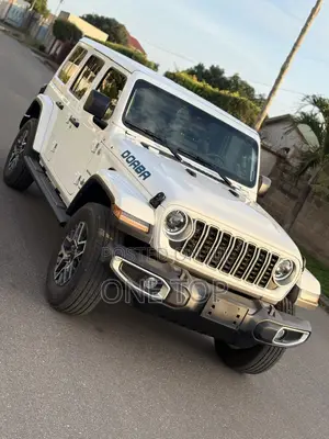 Jeep Wrangler Sahara 4 Door 4x4 2024 White